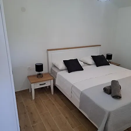 別荘 Robinson House Soline