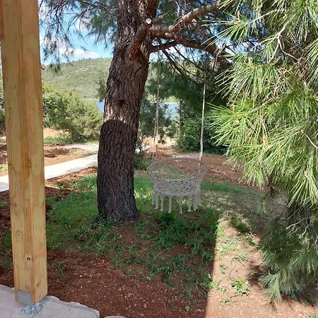 Vakantiehuis Robinson House Soline Tisno