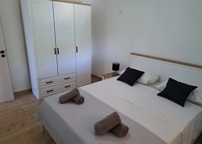 Robinson House Soline بيت للعطل